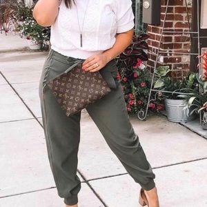 Green Drawstring Joggers. NWOT.